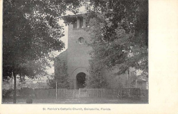 Gainesville Florida view of front St. Patrick's Catholic Church vintage pc CC449