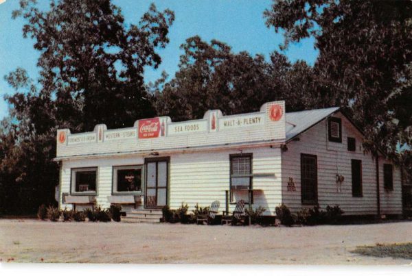 Monticello Florida view from street Drawdys Restaurant vintage pc CC628