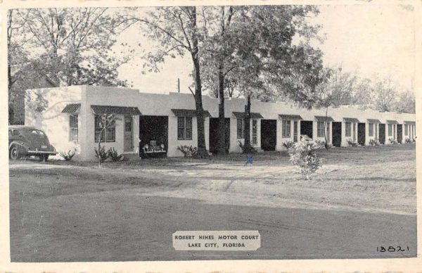 Lake City Florida birds-eye view Robert Hines Motor Court vintage pc CC730