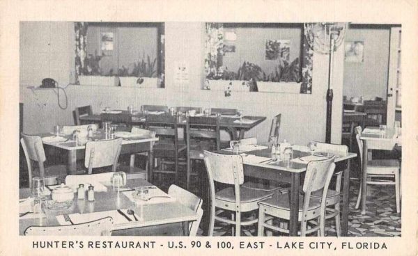 Lake City Florida interior view Hunter's Restaurant vintage pc CC801