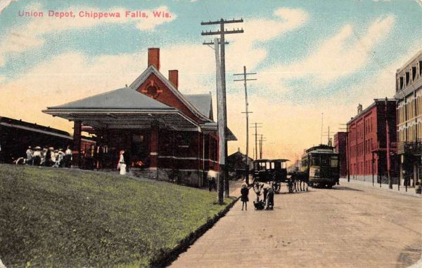 Chippewa Falls Wisconsin Union Depot Railroad Street Scene Vintage Postcard KK192