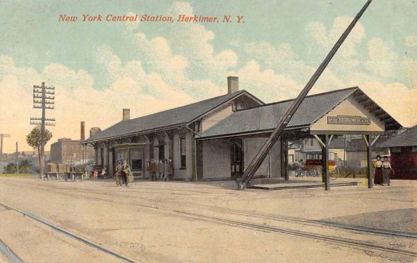 Herkimer New York Central Station Exterior Vintage Postcard KK217