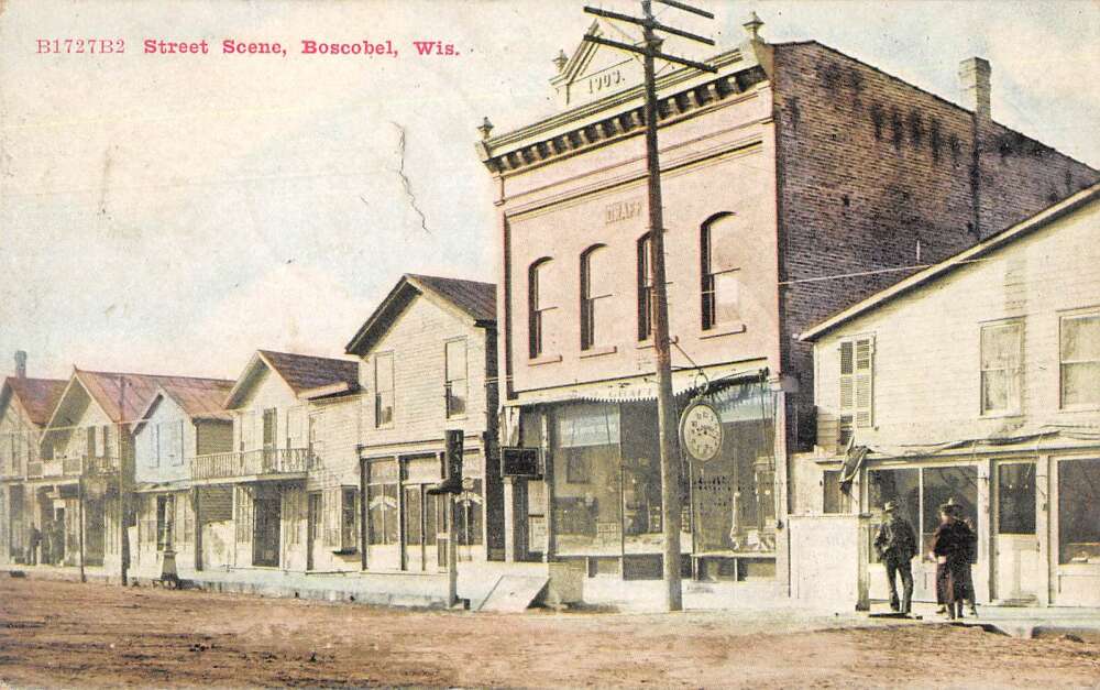 Boscobel Wisconsin Street Scene Vintage Postcard AA24440 Mary L