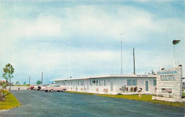 North Naples Florida Blue Heron Motel Exterior View Vintage Postcard U27
