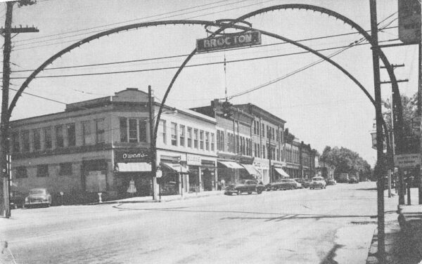 Brocton New York Corner of Main, Lake Street & Highland Ave. Vintage PC U721