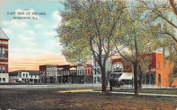 Robinson Illinois East side of Town Square Vintage Postcard U764