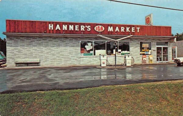 Ossineke Michigan Hanner's IGA Market Vintage Postcard U780