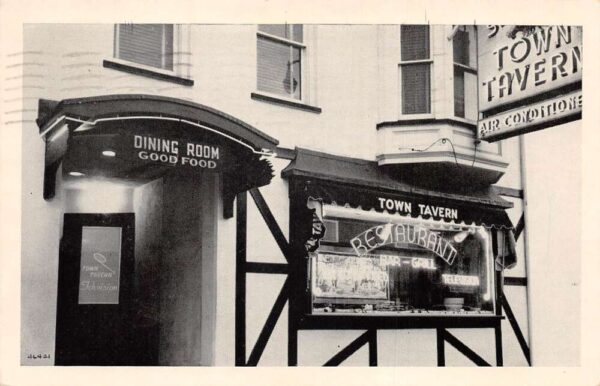 Stroudsburg Pennsylvania Town Tavern Exterior Façade Vintage Postcard U800
