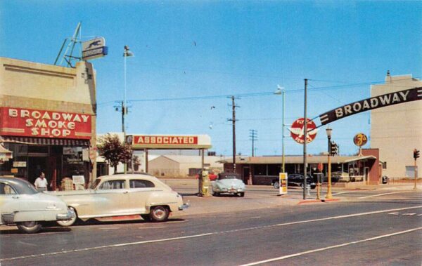 Burlingame California Broadway Smoke Shop & Z's Restaurant Exterior PC U803