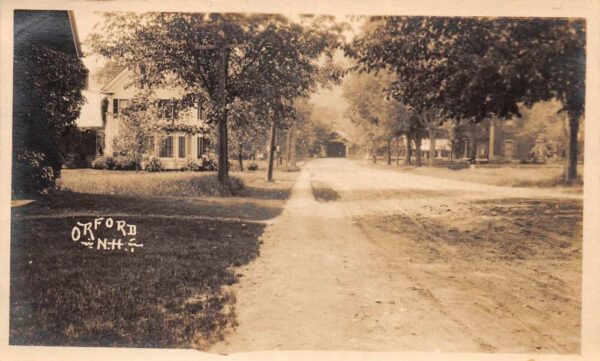Orford New Hampshire Residential Area Street Scene Real Photo Postcard AA64322