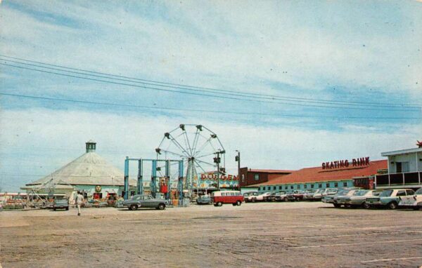 Misquamicut Rhode Island Amusement Area at The Casino Vintage Postcard U948