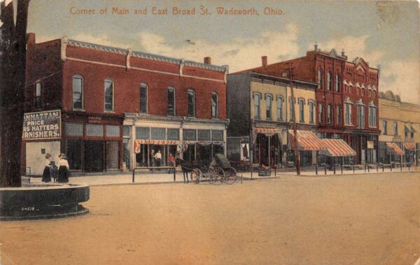 Wadsworth Ohio Corner of Main and East Broad Streets Vintage Postcard U1158