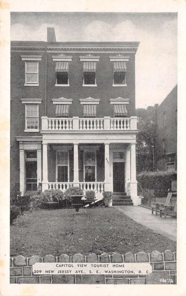 Washington D.C. Capitol View Tourist Home Exterior B/W Printed Vintage PC U1254