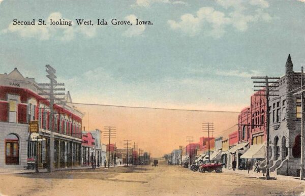 Ida Grove Iowa Second Street Looking West Vintage Postcard U1389