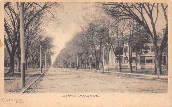 Clinton Iowa Sixth Avenue Residential Area Vintage Postcard U1415