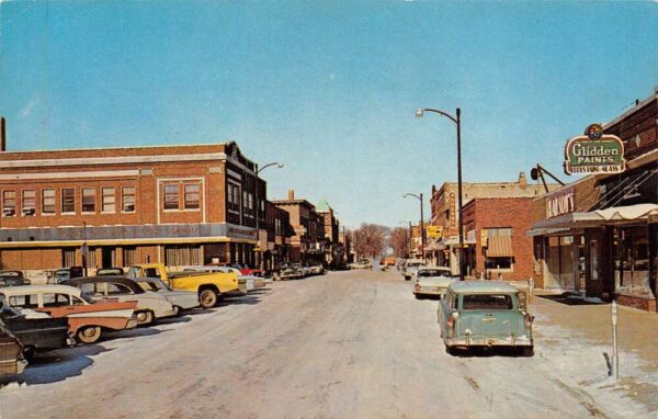 Forest City Iowa Town Shopping Center Glidden Paints Vintage Postcard U1420