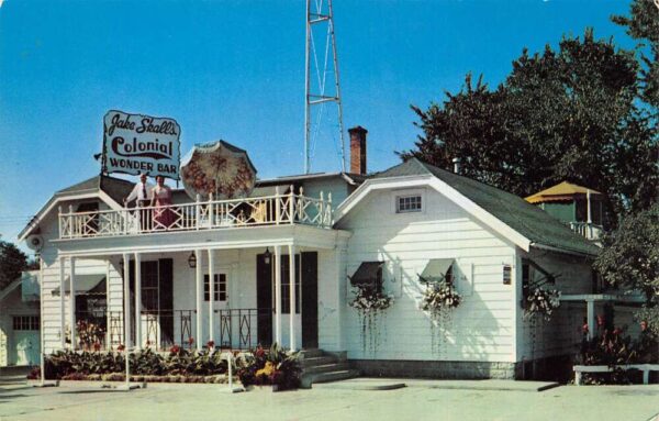 Appleton Wisconsin Colonial Wonder Bar & New Skyline Dining Room PC U1603