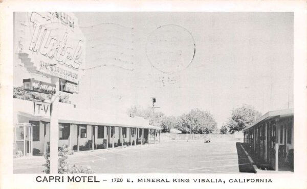 Visalia California Capri Motel B/W Photo Card Vintage Postcard U2177
