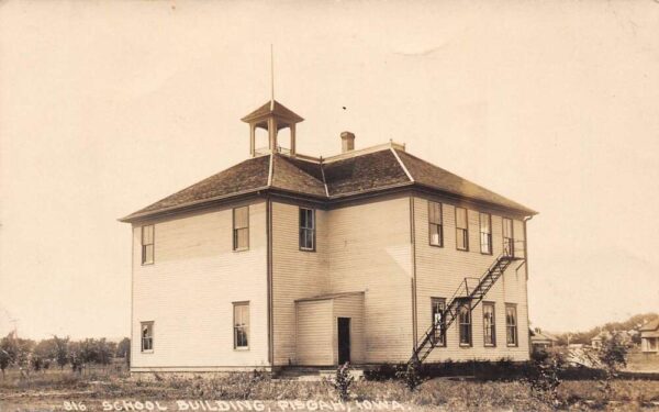 Pisgah Iowa Big School Building Real Photo Vintage Postcard U2428