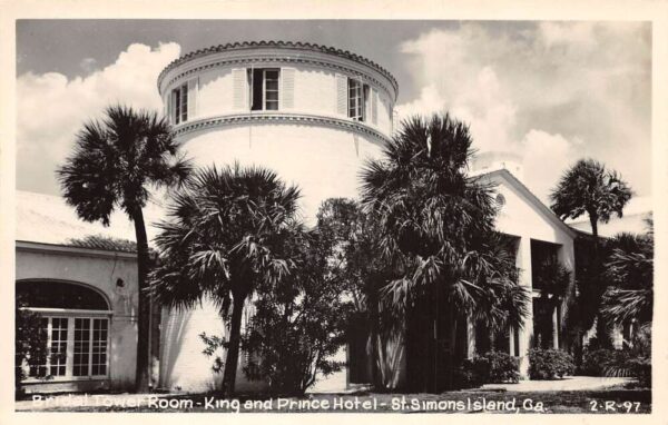 St Simons Island Georgia King and Prince Hotel Bridal Tower Real Photo AA65279