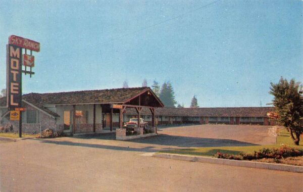 Palo Alto California Sky Ranch Motel Exterior, Color Photochrome Postcard U3051