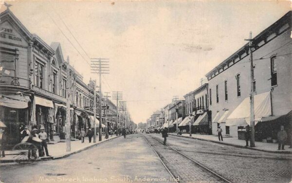 Anderson Indiana Main Stretch, Looking South Eagle Clothing Co. Postcard U3277