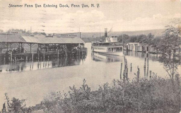 Penn Yan New York Steamer Penn Yan Entering Dock Lithograph Vintage PC U3344
