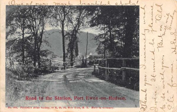 Port Ewen On The Hudson New York Road To The Railroad Station Vintage PC U3367