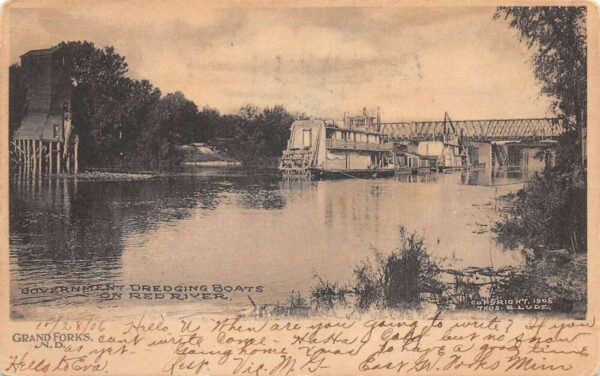 Grand Forks North Dakota Govt. Dredging Boats, Red River Undivided Back PC U3514