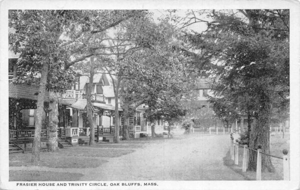 Oak Bluffs Massachusetts Frasier House & Trinity Circle B/W Litho. PC U3587