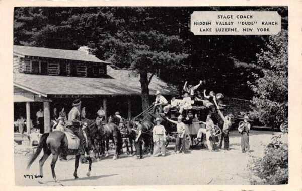Lake Luzerne New York Stage Coach, Hidden Valley "Dude" Ranch B/W Photo PC U3626