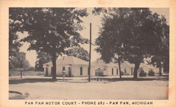 Paw Paw Michigan Paw Paw Motor Court Vintage Postcard AA65492