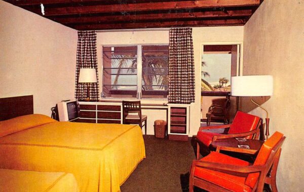 Sanibel Island Florida Reef Resort Motel Interior, Photochrome Vintage PC U3771