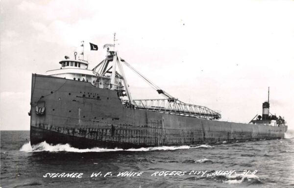 Rogers City Michigan Steamer "W.F. White" B/W Photo Vintage Postcard U4128