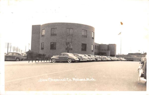 Midland Michigan Dow Chemical Company B/W Photo Vintage Postcard U4129