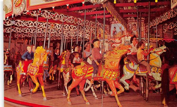 Elysburg Pennsylvania Knobels Groves Amusement Park Carousel Postcard AA66765