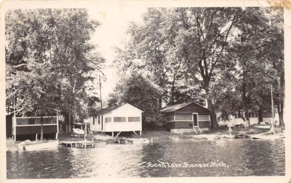 Bangor Michigan Scott Lake Cottages Real Photo Postcard AA68129