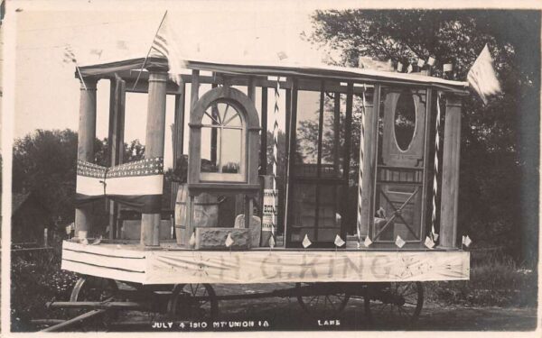 Mount Union Iowa 4th of July Parade Float HG King Real Photo Postcard AA68156