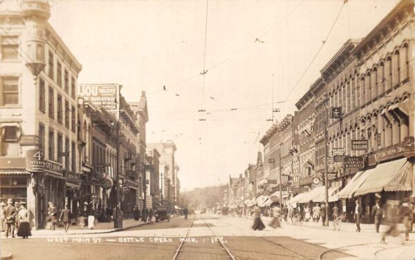 Battle Creek Michigan West Main Street Real Photo Vintage Postcard AA68366