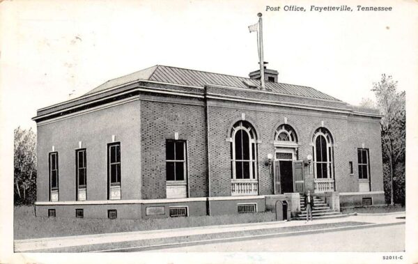 Fayetteville Tennessee Post Office Building B/W Photo Vintage PC U5164