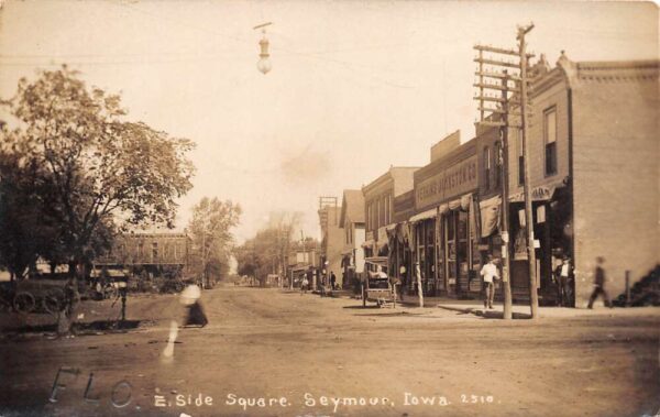 Seymour Iowa East Side Of Square Real Photo Vintage Postcard U5324