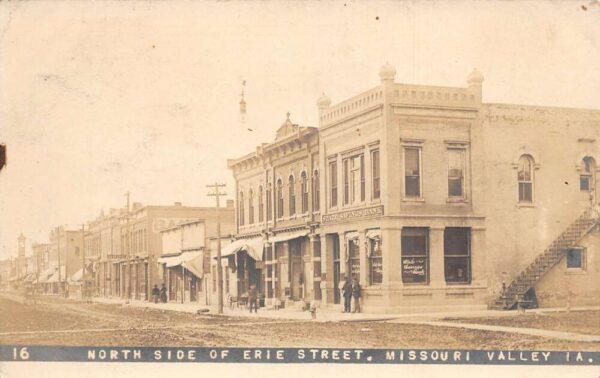 Missouri Valley Iowa North Side Of Erie Street Real Photo Vintage Postcard U5910
