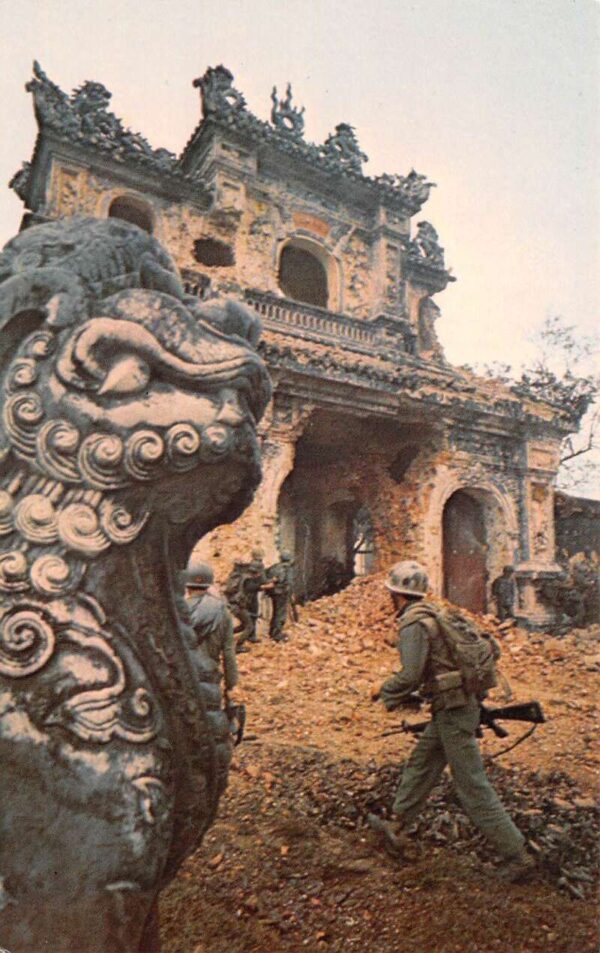 Hue Temple Vietnam War Battle Scene Vintage Postcard AA69284