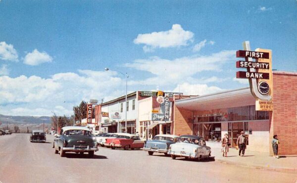 Roosevelt Utah US 40, First Security Bank Vintage Postcard TT0065