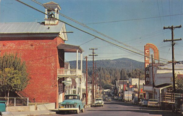 Nevada City California Street scene, Photochrome Vintage Postcard U6978