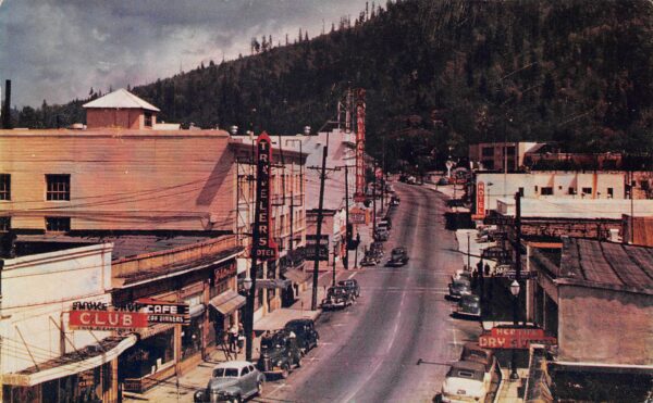 Dunsmuir California Town Scene, Dry Goods Store Vintage Postcard U6981