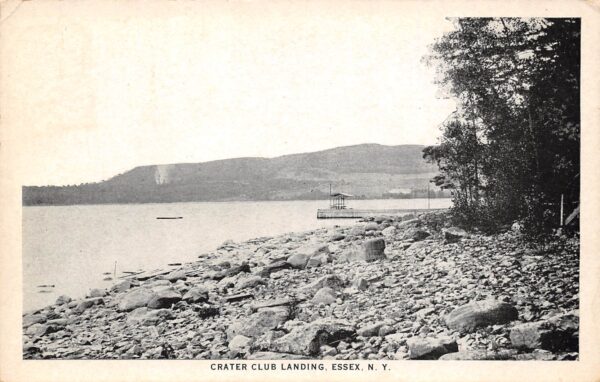 Essex New York Crater Club Landing, B/W Photo Print Vintage Postcard U11824