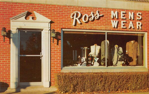 Maqouketa Iowa Tom Ross Men's Wear, Photochrome Vintage Postcard U7702