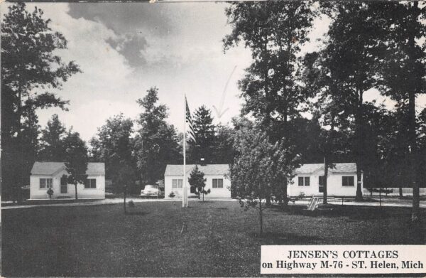 St. Helen Michigan Jensen's Cottages, B/W Photo Print Vintage Postcard U8185