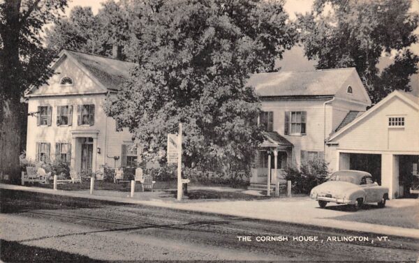 Arlington Virginia The Cornish House, B/W Photo Print Vintage Postcard U8188